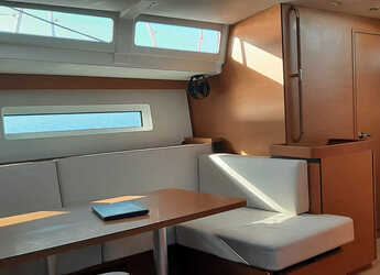 Rent a sailboat in Chania - Sun Odyssey 490