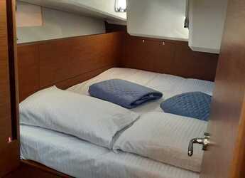 Rent a sailboat in Chania - Sun Odyssey 490