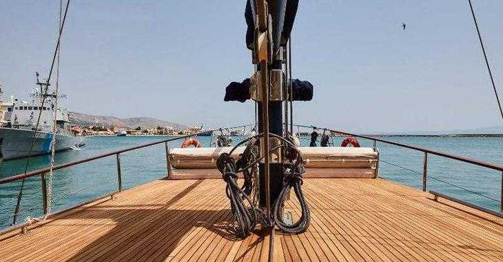 Rent a schooner in Mykonos Marina - Gulet