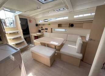 Chartern Sie segelboot in Alimos Marina - Oceanis 40.1