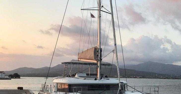 Rent a catamaran in Salamis Yachting Club - Lagoon 450