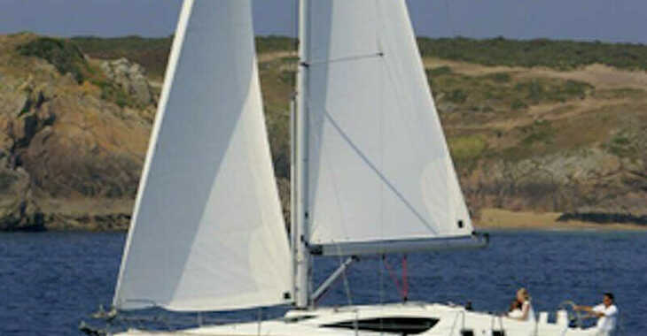 Rent a sailboat in Marina Paleros - Sun Odyssey 39 DS