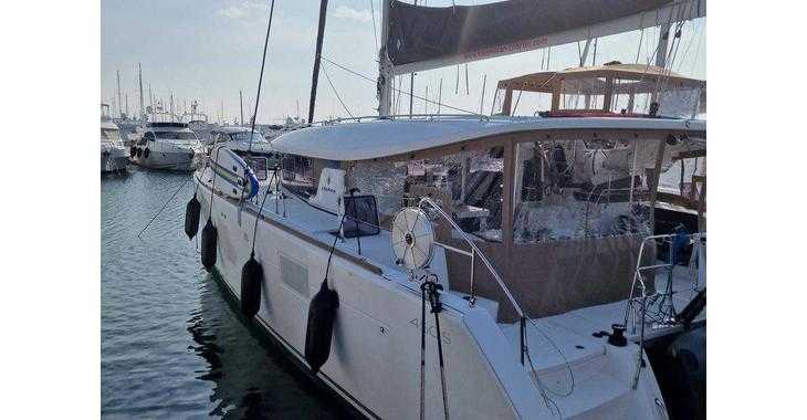 Rent a catamaran in Punat - Lagoon 450 Sport