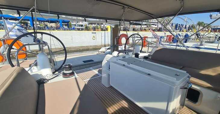 Chartern Sie segelboot in Kavala - Marina Perigialiou - Sun Odyssey 490 -2020