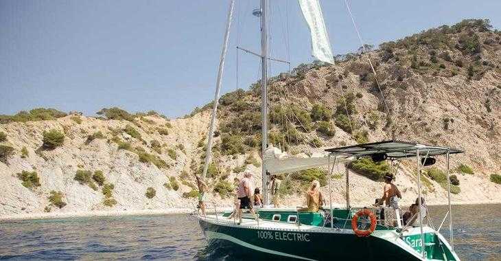 Rent a sailboat in Port of Santa Eulària  - Fortuna 40