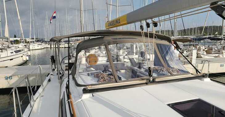 Rent a sailboat in Marina Sukosan (D-Marin Dalmacija) - Dufour 470 - 4 cab.
