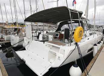 Alquilar velero en Marina Mandalina - Dufour 470 - 4 cab.