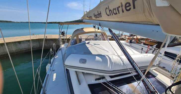 Rent a sailboat in ACI Pomer - Dufour 350 GL