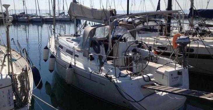 Rent a sailboat in Nikiti - Hanse 342