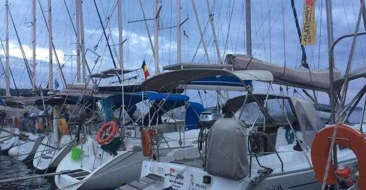 Rent a sailboat in Nikiti - Hanse 342