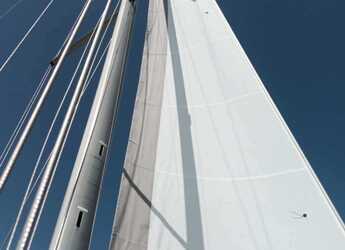 Rent a sailboat in Nikiti - Hanse 342