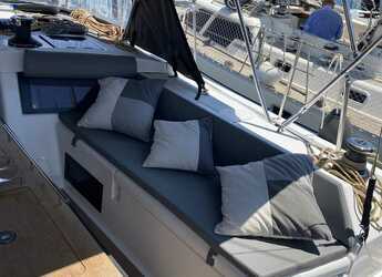 Rent a sailboat in Marina di Palermo La Cala - Dufour 470