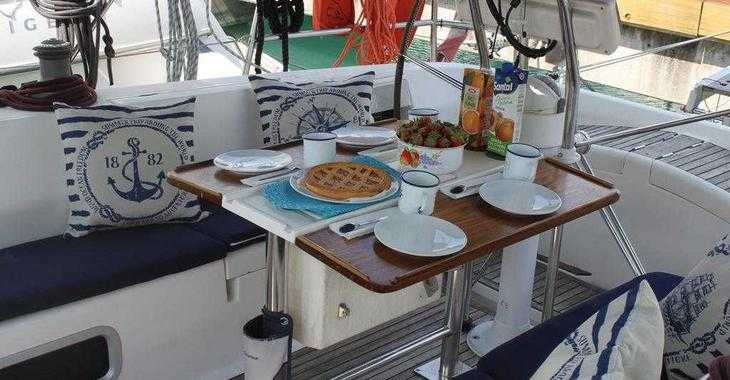 Chartern Sie segelboot in Marina Cala de Medici - Dufour 50