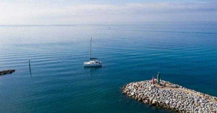 Rent a catamaran in Marina di San Vicenzo - Lagoon 440