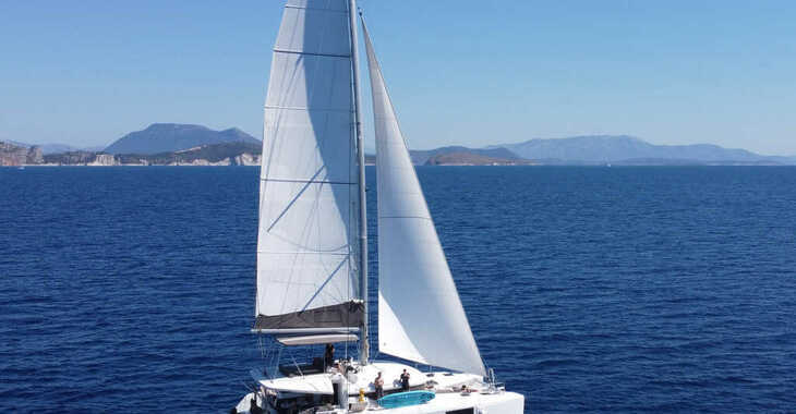Alquilar catamarán en Marina Paleros - Lagoon 50