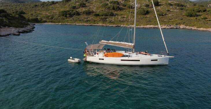 Chartern Sie segelboot in Volos - Sun Odyssey 490