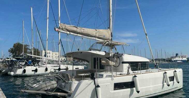 Rent a catamaran in Volos - Lagoon 40