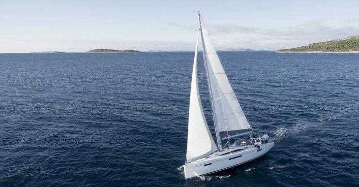 Rent a sailboat in Marina Cala de Medici - More 40