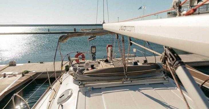 Rent a sailboat in Kavala - Marina Perigialiou - Elan 434