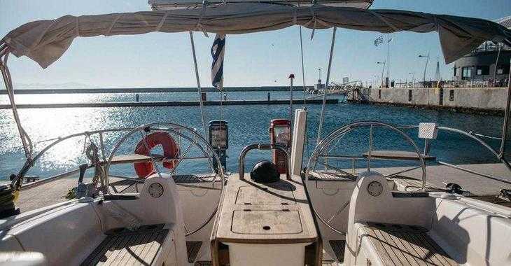 Rent a sailboat in Kavala - Marina Perigialiou - Elan 434