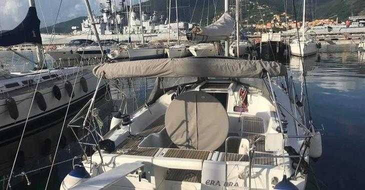 Rent a sailboat in Porto Lotti  - Oceanis 37