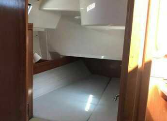 Rent a sailboat in Kavala - Marina Perigialiou - Bavaria 40 Cruiser