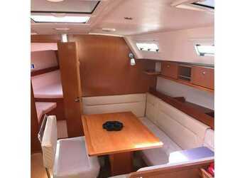 Rent a sailboat in Kavala - Marina Perigialiou - Bavaria 40 Cruiser