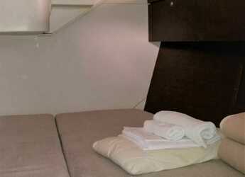 Chartern Sie segelboot in Finikas - Hanse 540e