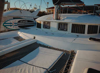 Alquilar catamarán en Nikiti - Lagoon 380