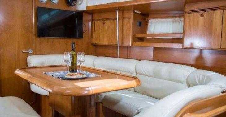 Rent a sailboat in Nikiti - Sun Odyssey 45