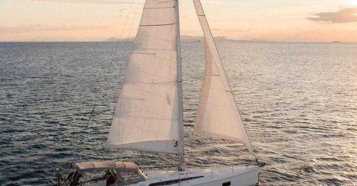 Rent a sailboat in Nikiti - Oceanis 51.1