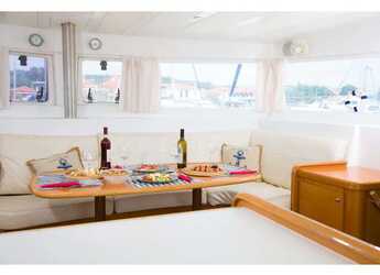 Alquilar catamarán en Nikiti - Lagoon 420