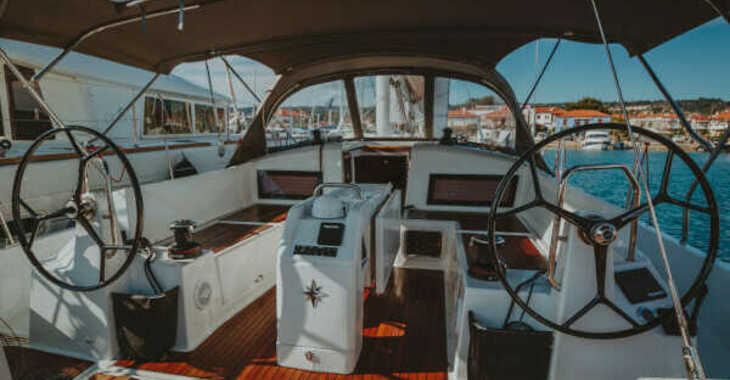 Rent a sailboat in Nikiti - Sun Odyssey 440