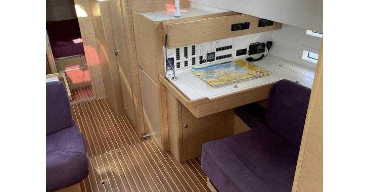 Rent a sailboat in ACI Marina Slano - Elan 50 Impression (5 cabins)