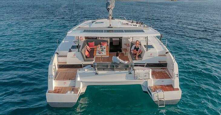 Rent a catamaran in Adaköy Marina - Isla 40
