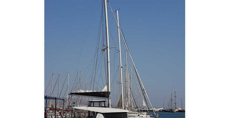 Chartern Sie katamaran in Rhodes Marina - Lagoon 42