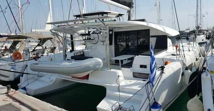 Rent a catamaran in Rhodes Marina - Lagoon 42
