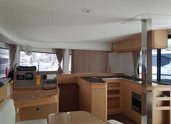 Rent a catamaran in Rhodes Marina - Lagoon 42