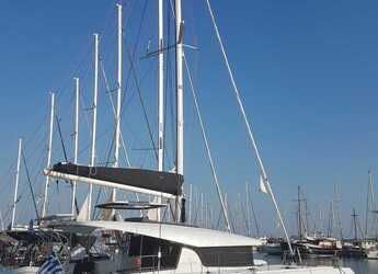 Rent a catamaran in Rhodes Marina - Lagoon 42
