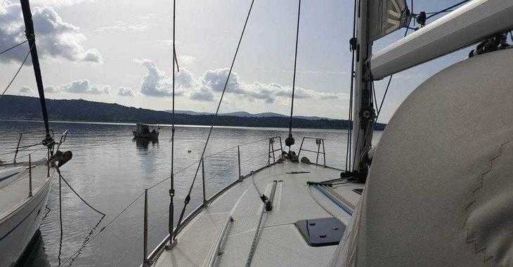 Rent a sailboat in Nea Peramos - Bavaria 45