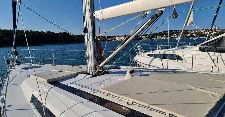 Rent a sailboat in Marina Medulin - Oceanis 55