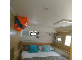 Chartern Sie katamaran in Marina di Scarlino - Lagoon 400 S2