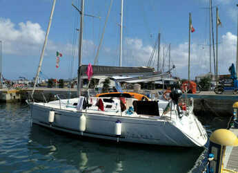 Rent a sailboat in Marsala Marina - Beneteau First 31.7