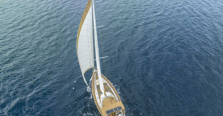 Rent a sailboat in Marina Zeas - Ocean Star 56.1