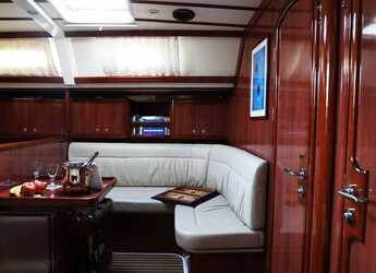 Chartern Sie segelboot in Marina Zeas - Ocean Star 56.1