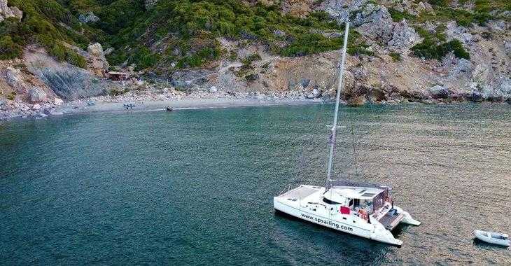 Rent a catamaran in Volos - Athena 38