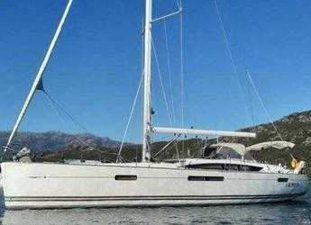 Chartern Sie segelboot in Marina di Chiaiolella - Jeanneau 53