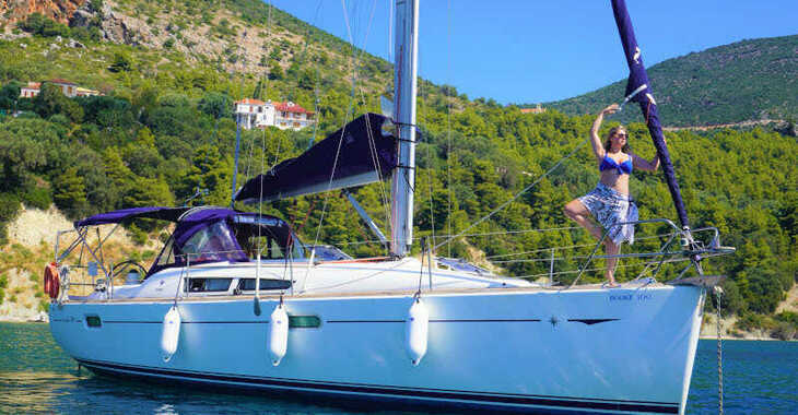 Rent a sailboat in Athens Marina - Sun Odyssey 39i