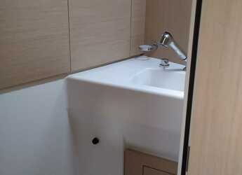 Rent a sailboat in Athens Marina - Oceanis 40.1