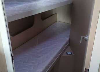 Rent a sailboat in Athens Marina - Oceanis 40.1